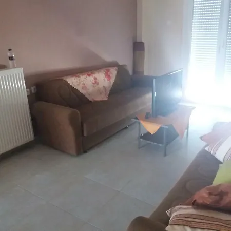 Apartment Grandpa *